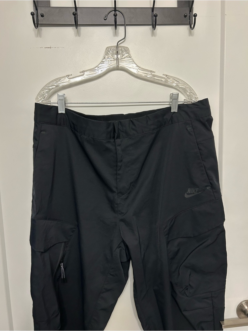 Like New Nike Men's Sportswear Tech Essentials Woven Unlined Cargo Pants - Picture 5 of 14